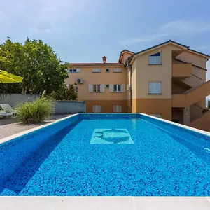 Jarić Apartament